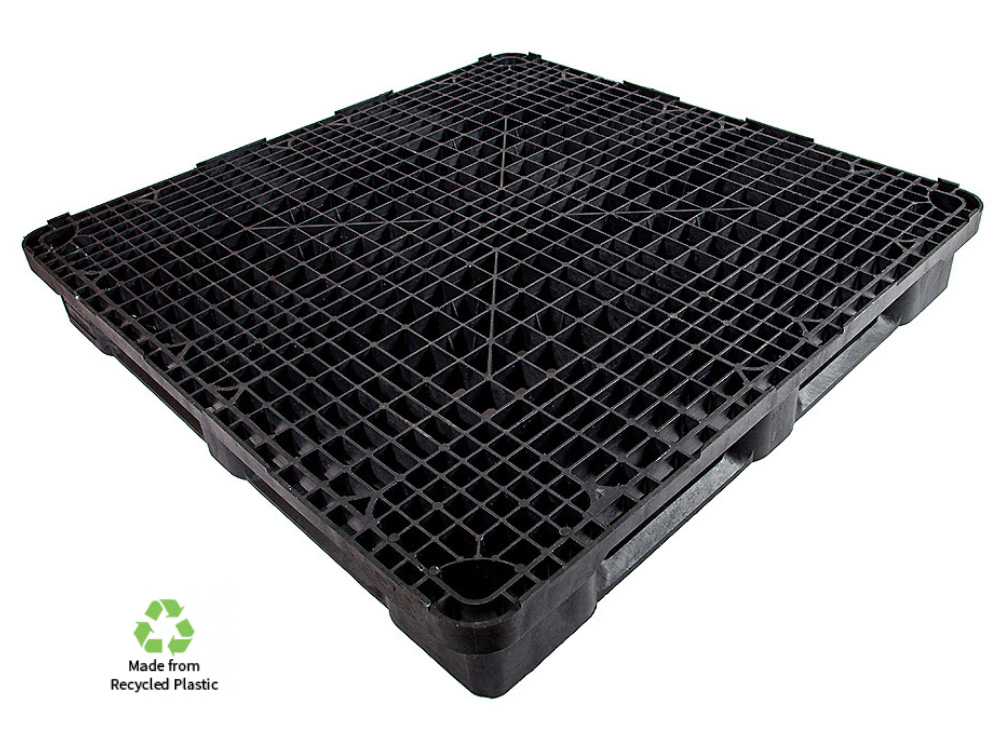 plastic pallets